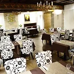 Three Crowns Residents فندق تالين