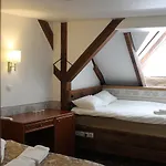 فندق Three Crowns Residents تالين