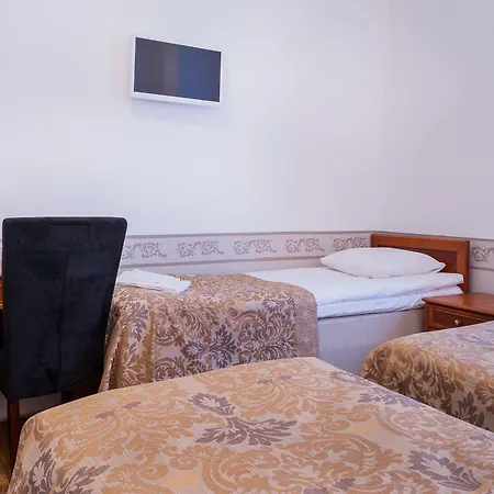 Three Crowns Residents 3*