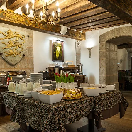 Ξενοδοχείο Three Crowns Residents