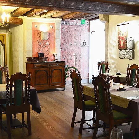 Three Crowns Residents 3*