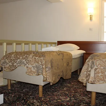 Three Crowns Residents Hotel Tallin