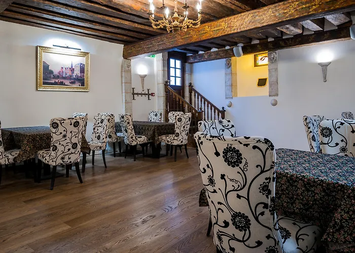 Three Crowns Residents