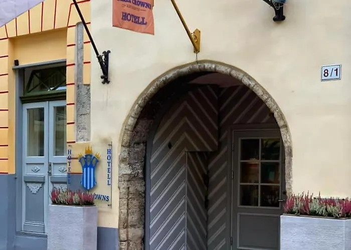 Hotel Three Crowns Residents 3*