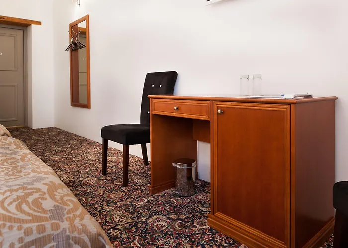 쓰리 크라운 레지던츠