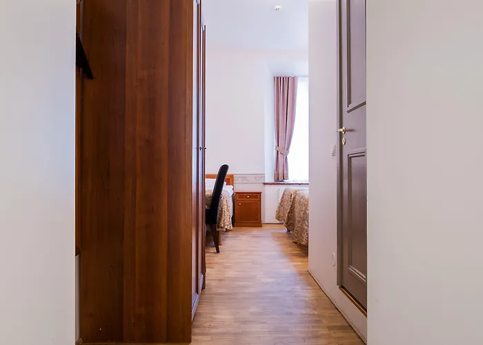 Three Crowns Residents Reval