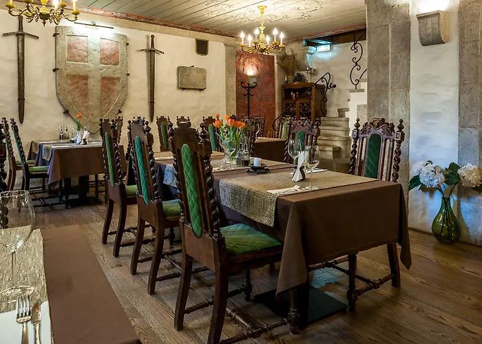 Hotel Three Crowns Residents