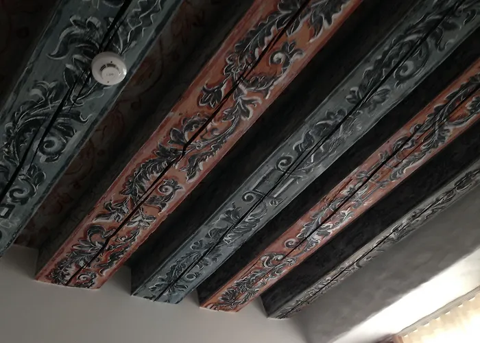 Three Crowns Residents Reval