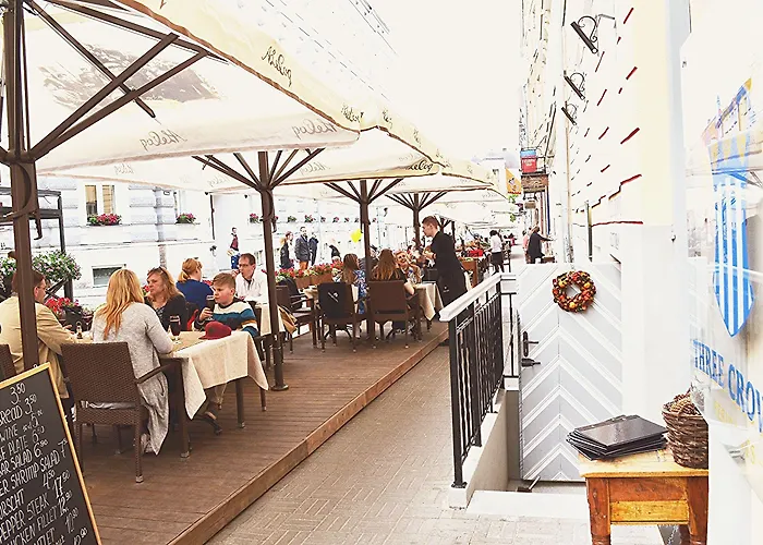 쓰리 크라운 레지던츠