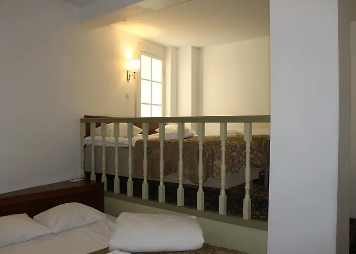 쓰리 크라운 레지던츠 호텔 탈린