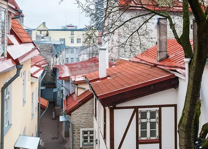 Three Crowns Residents Hotel Tallinn