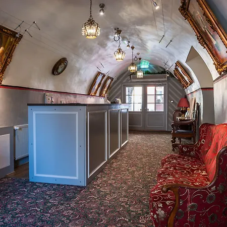 スリー クラウンズ レジデンツ ホテル タリン