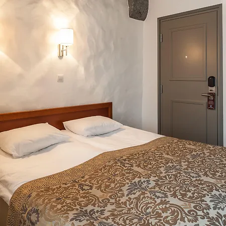 ホテル スリー クラウンズ レジデンツ タリン