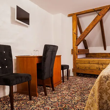 スリー クラウンズ レジデンツ 3*