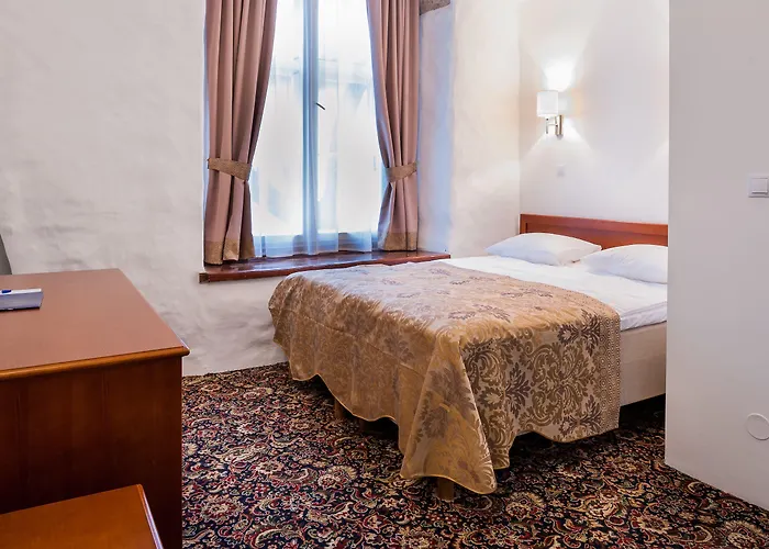 Three Crowns Residents 3*