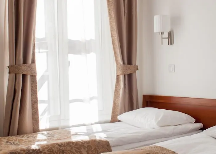 Three Crowns Residents